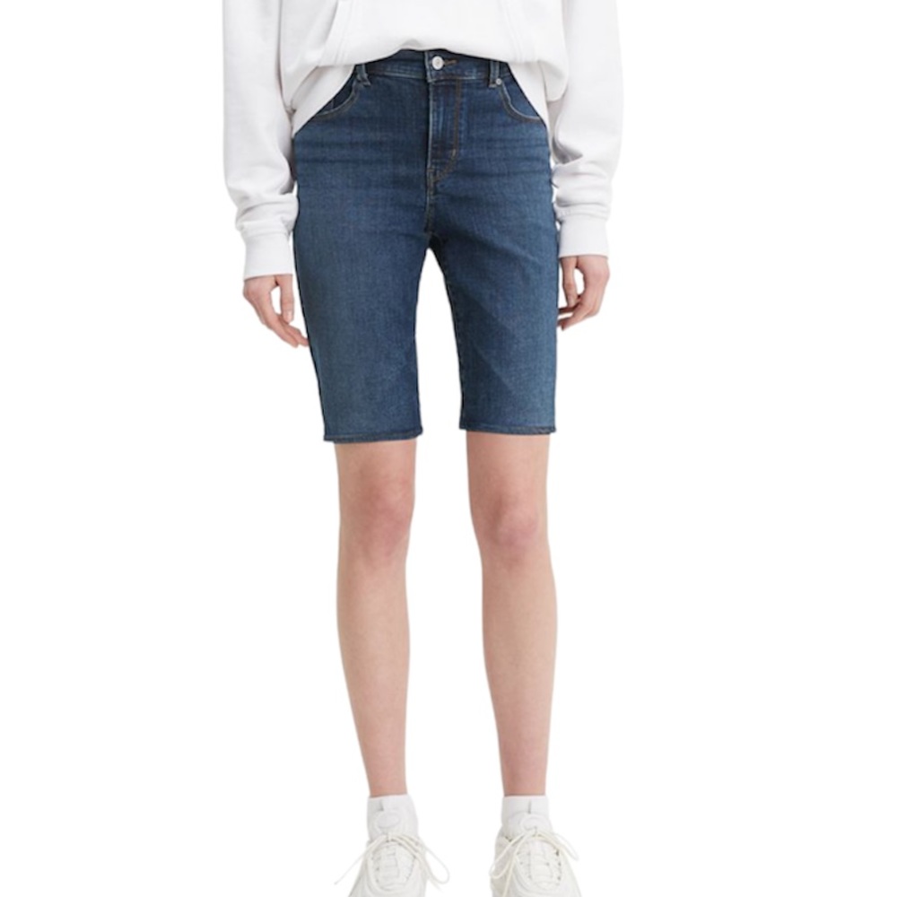 Levi’s Dark Wash Bermuda Shorts without Cuff 30